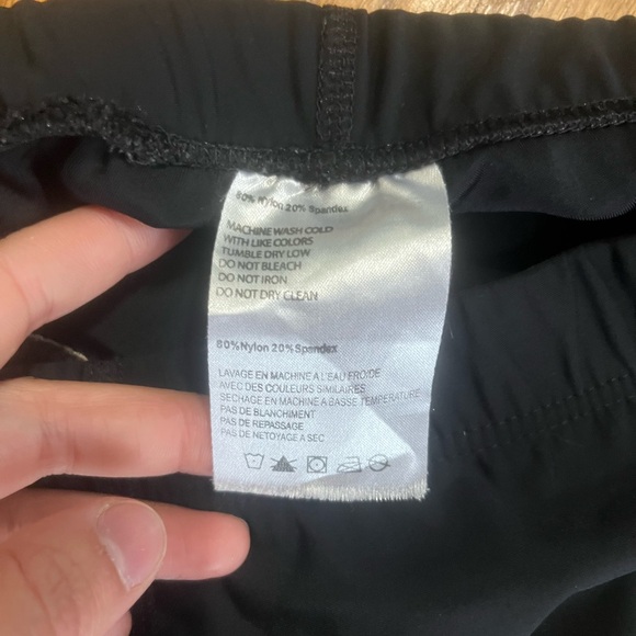 🔥3/$15🔥 Cycling Shorts - Picture 2 of 3